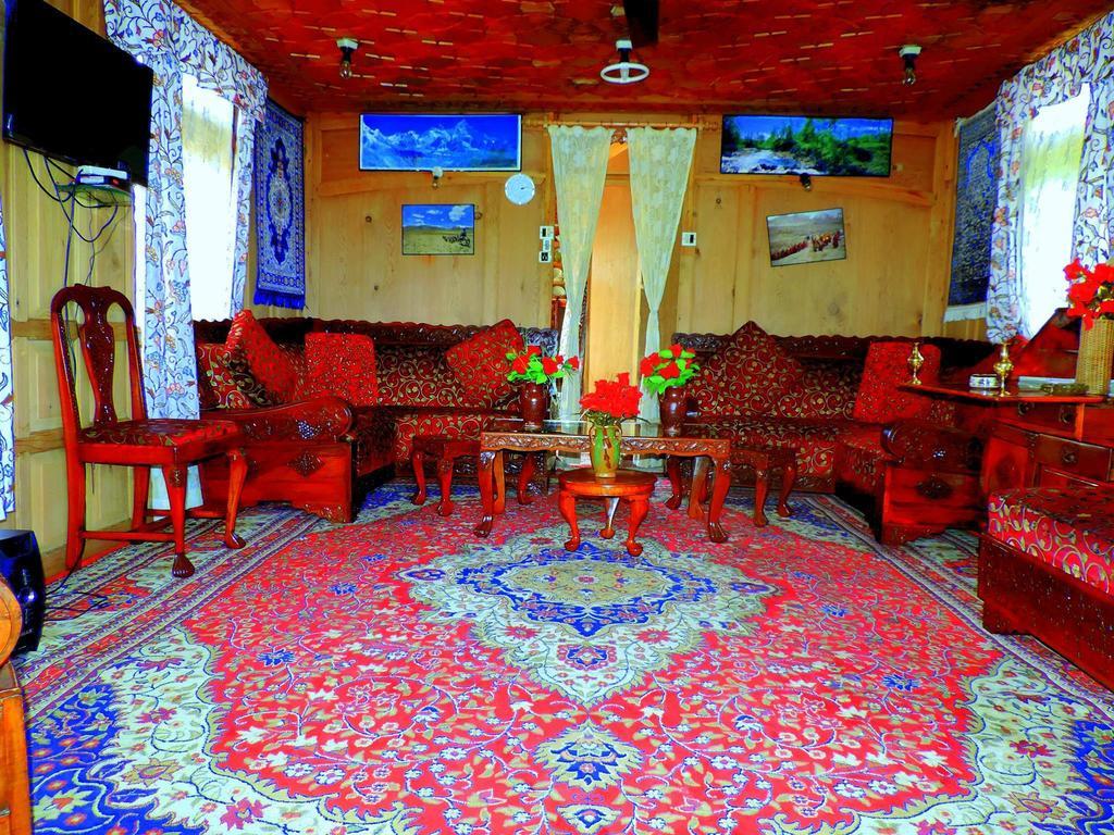 Raja'S Palace Houseboat - Kashmir Srīnagar Kültér fotó